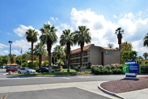 Holiday Inn Express Palm Desert, an IHG Hotel