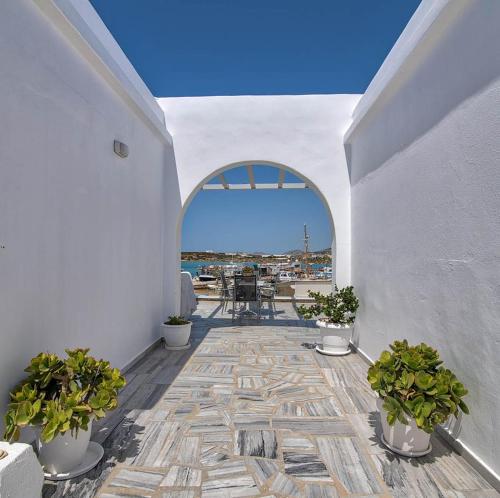 Balcony/terrace, Akrogiali rooms in Antiparos