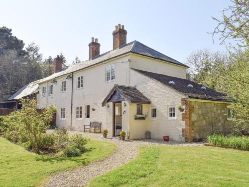 Pigeon Coo Farmhouse - Shalfleet