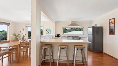 virtuve, Bodhi's Reef - Coastal Retreat in Lake Tyers Beach