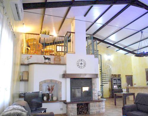  5 bedrooms villa with private pool jacuzzi and furnished garden at Daimiel Ciudad Real in Daimiel