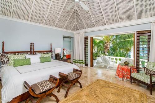 Breakfast and luxury stay