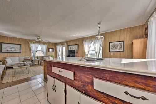 Fernandina Cottage Deck Direct Beach Access - image 2
