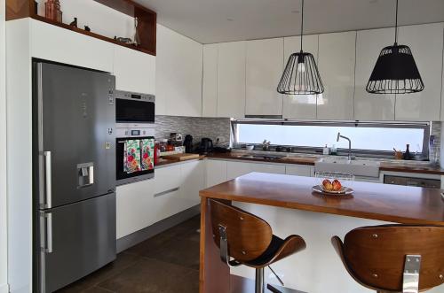 virtuve, Magnolia Residence - central to explore the island in Pico da Pedra