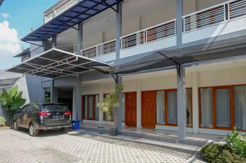 Exterior view, RedDoorz near Stadion Kridosono Blora in Blora