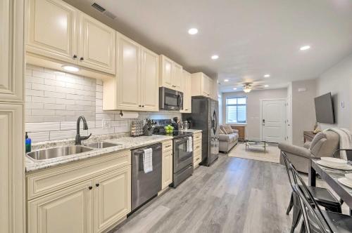 . Cozy Home: Mtn Views, A/C, in Heart of Star Valley