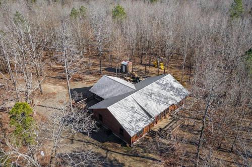 Bent Tree Cabin, on Private 12.5 Acres + Hot Tub