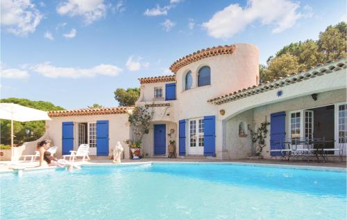 Stunning Home In Sainte Maxime With 3 Bedrooms, Wifi And Swimming Pool