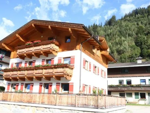 Chalet in Neukirchen near Wildkogel Arena in Neukirchen am Großvenediger, Österreich