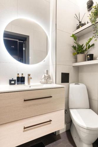 Bathroom, Majorstuen Apartments by Key Butler in Frogner