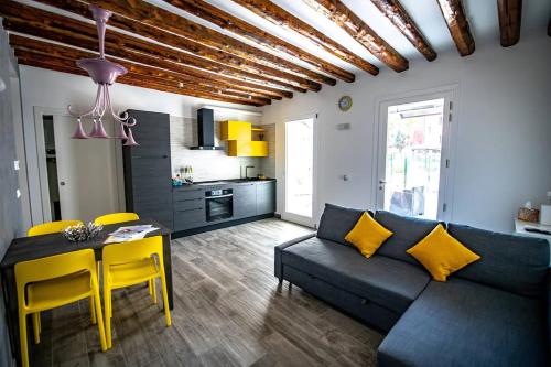 YELLOW GARDEN - Apartment - Venice