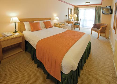 Knights Hill Hotel & Spa in كنجز لين