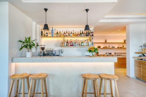 Damianos Hotel