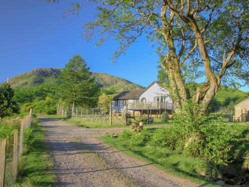 Invernoe Cottage