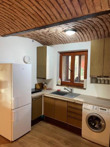 ห้องครัว, Hlinné v Orlických horách (Hlinne v Orlickych horach) in สคูห์รอฟ แนด เบโลอู