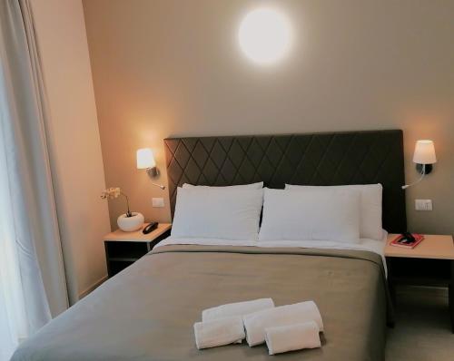 Hotel Boston - image 6