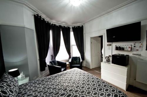 Rossall House - main image