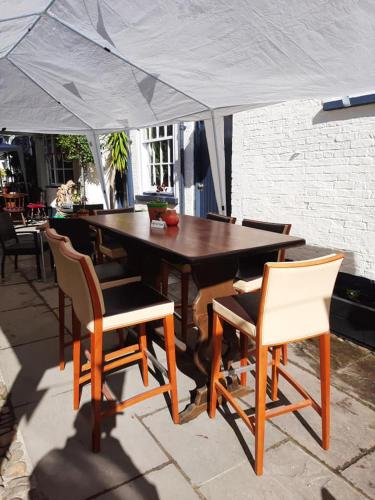 Létesítmények, The Bull Hotel in Horncastle