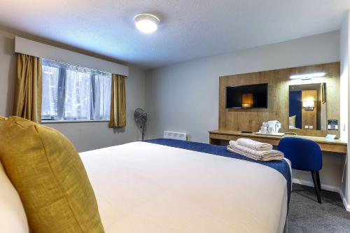 Days Inn London Stansted Airport - image 7