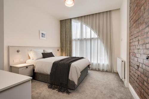 Castle Buildings Serviced Apartments 5