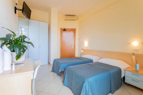 Hotel Fantasy - main image