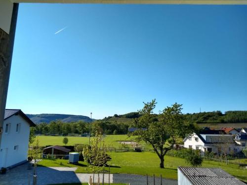 Ümbrus, Ferienwohnungen Op der Kees in Irsch (Trier-Saarburg)