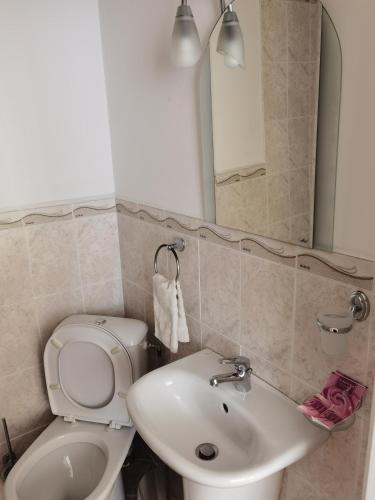 Mira Guest House