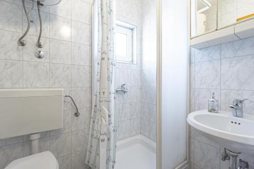 Krste perfect accommodation with a beautiful view, Metajna (fotografie 9)