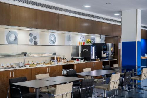 Holiday Inn Express Barcelona City 22@ By IHG - image 3