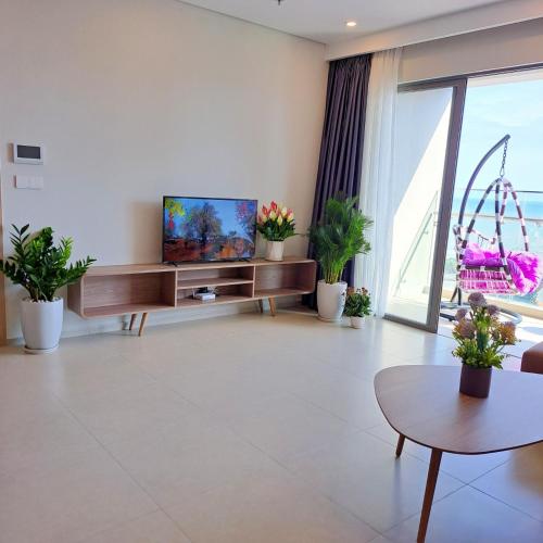 Three-Bedroom Apartment image 8
