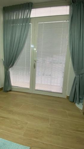 Kosta's Home, Tirana (photo 6)