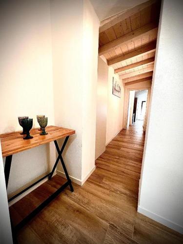 One-Bedroom Apartment image 2