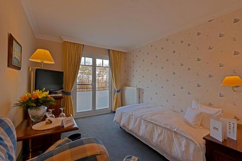 1 twin bed