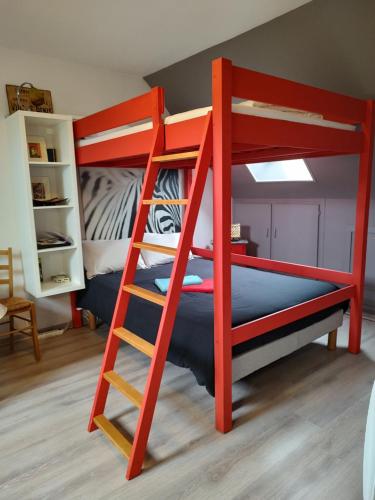Studio au 2e étage de notre maison de ville chambre d'hôte Caen