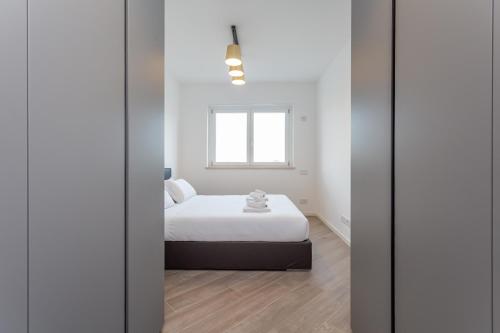 Trastevere Modern Terraced Apt, Rome