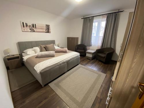  Édes-Kettes Apartman, Unterkunft in Abádszalók