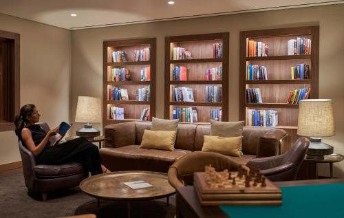 Les Suites at Cliff Bay PortoBay - image 10