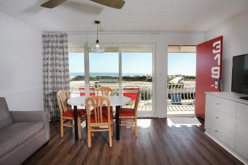 Matador Oceanfront Resort 3