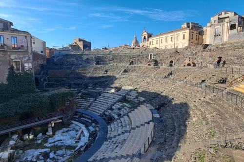 Finestre sul Teatro - Catania - Parking included 5