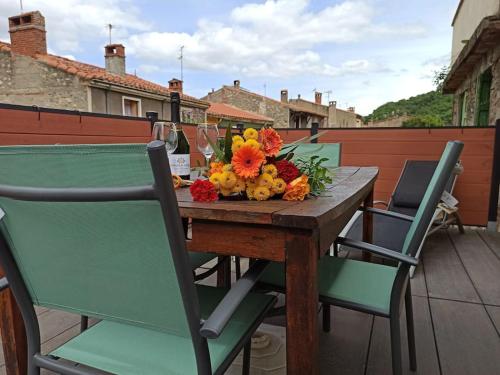 Балкон/тераса, Well equipped apartment, large terrace, BBQ & WIFI in Ria-Sirach