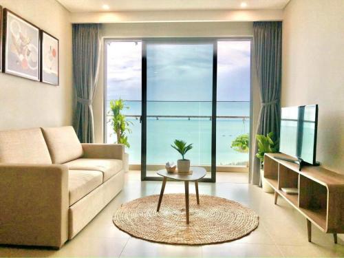 Apartment with Sea View image 10