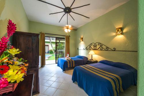 Aventura Mexicana Hotel – Playa del Carmen, TX