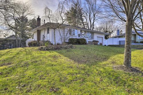 Quiet Commack Cottage with Pool, 8 Mi to Beach! in Commack, USA