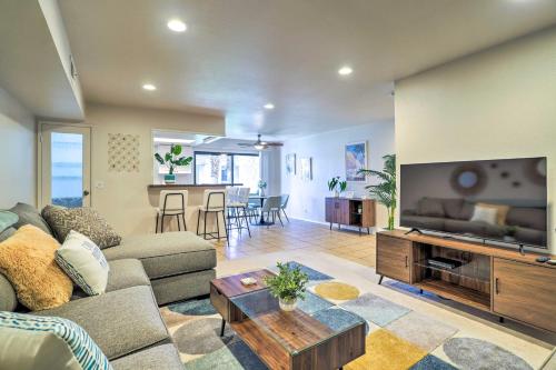 Sunny Palm Springs Vacation Rental with Heated Pool! in Palm Springs, USA