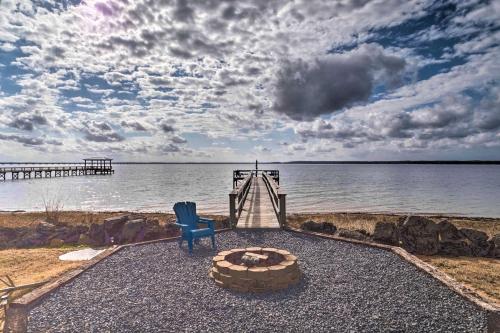 Waterfront Louisiana Vacation Rental with Dock! in Alliance, USA