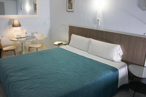 Hotel Alexandra - image 11