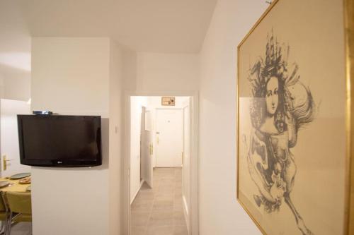1BR 37sqm - Free Parking Area - Pro Workspace -WiFi - image 2