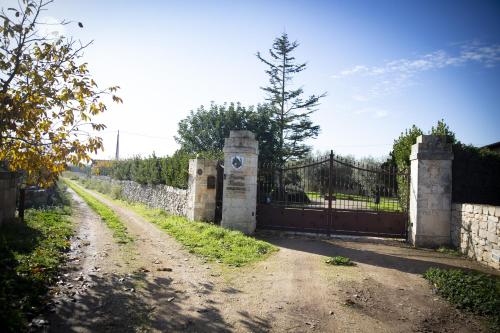 B&B Fuori Rotta by Masseria Serri