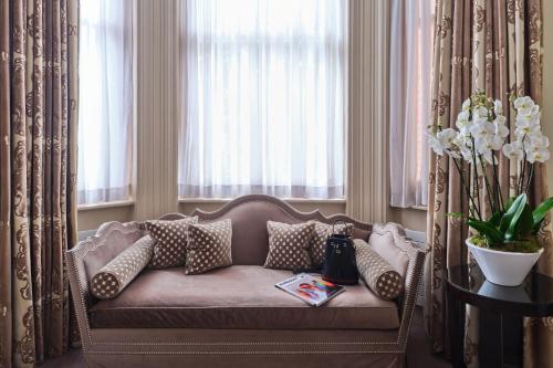 The Apartments by The Sloane Club - image 3