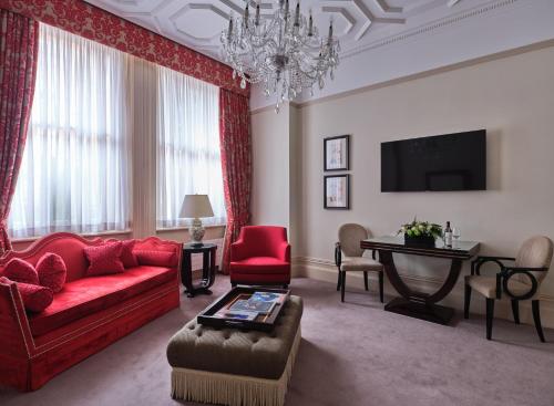 The Apartments by The Sloane Club - image 10